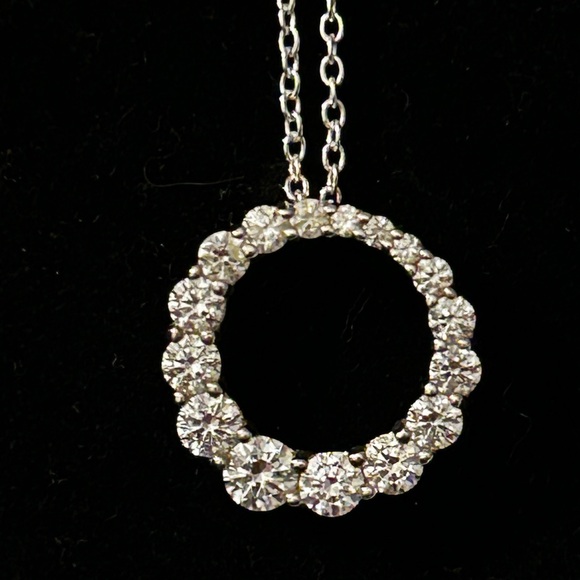 Vintage Jewelry - 925 Silver Circle Pendant & 925 Necklace